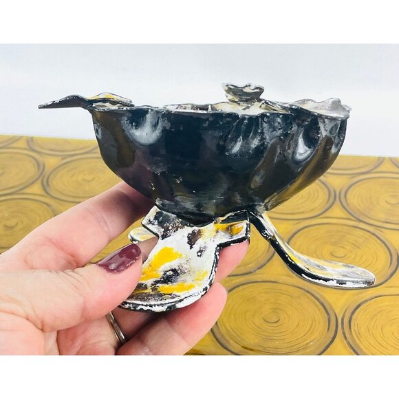 Vintage 1970s footed ashtray, wrought iron, free form brutalist shape - Picture 2 of 10